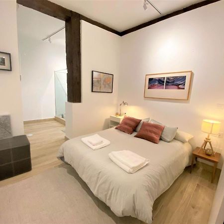Opera-Suites Luxury La Boheme, In The Very Center Of Madrid. ภายนอก รูปภาพ