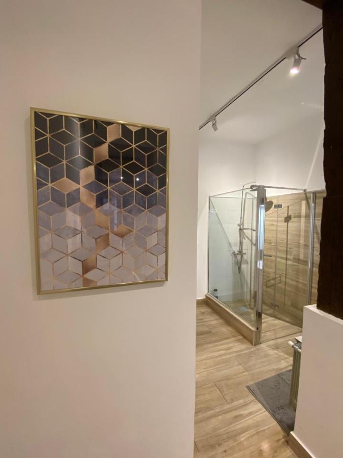 Opera-Suites Luxury La Boheme, In The Very Center Of Madrid. ภายนอก รูปภาพ