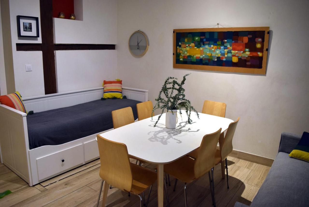Opera-Suites Luxury La Boheme, In The Very Center Of Madrid. ภายนอก รูปภาพ